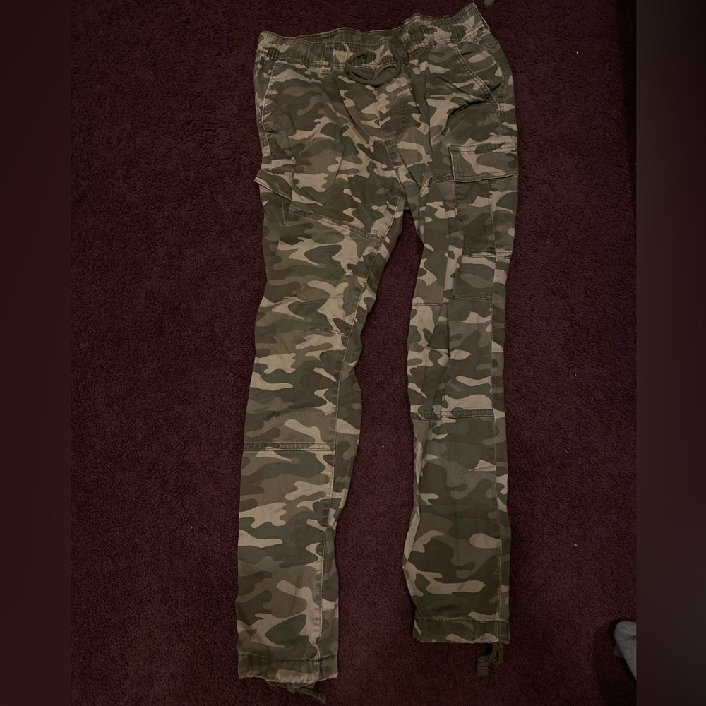 No Boundaries size MEDIUM